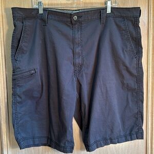 Signature by Levi Strauss & Co Gold Men’s Utility Shorts Dark Gray Zip Pocket 42